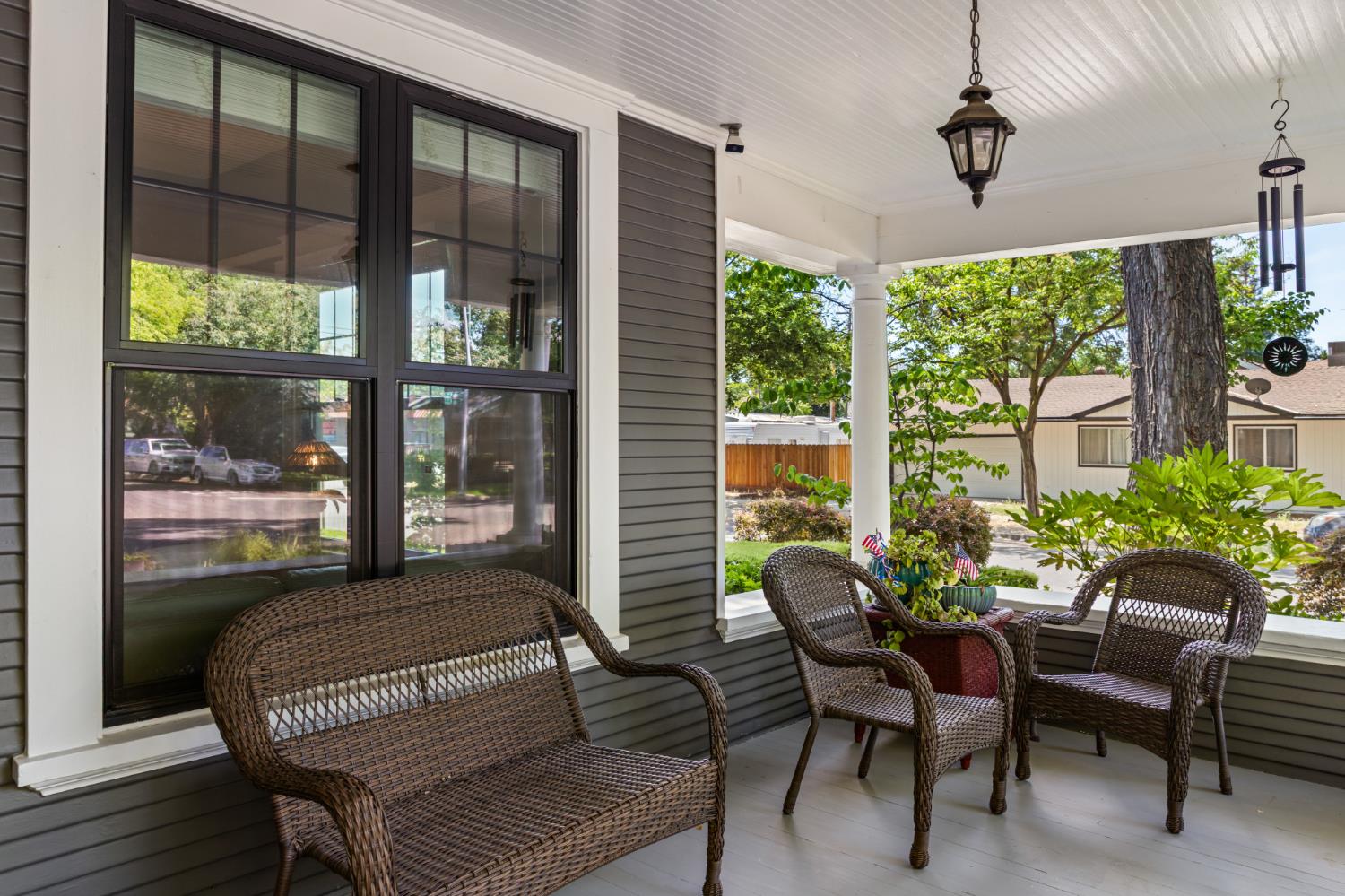 302 Elmwood Ave, Modesto, CA 95354