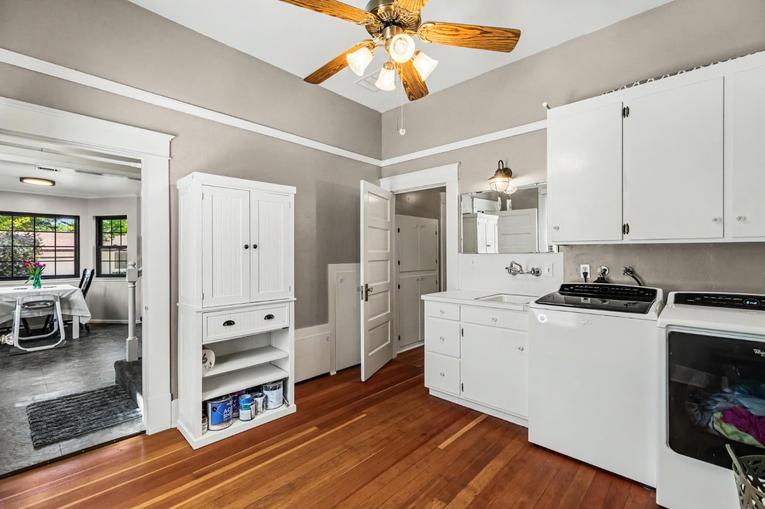 302 Elmwood Ave, Modesto, CA 95354