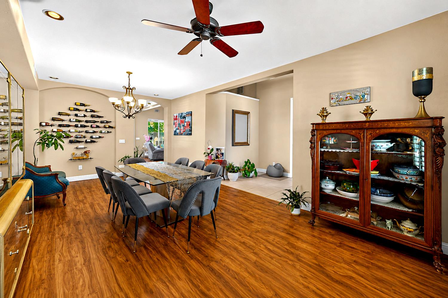 2815 Castleview Dr, Turlock, CA 95382