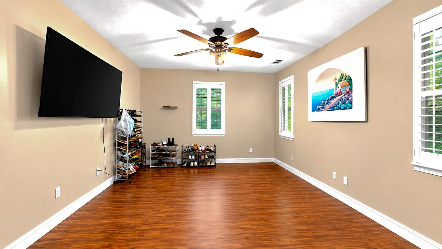 2815 Castleview Dr, Turlock, CA 95382