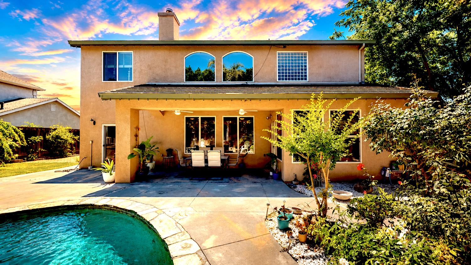 2815 Castleview Dr, Turlock, CA 95382