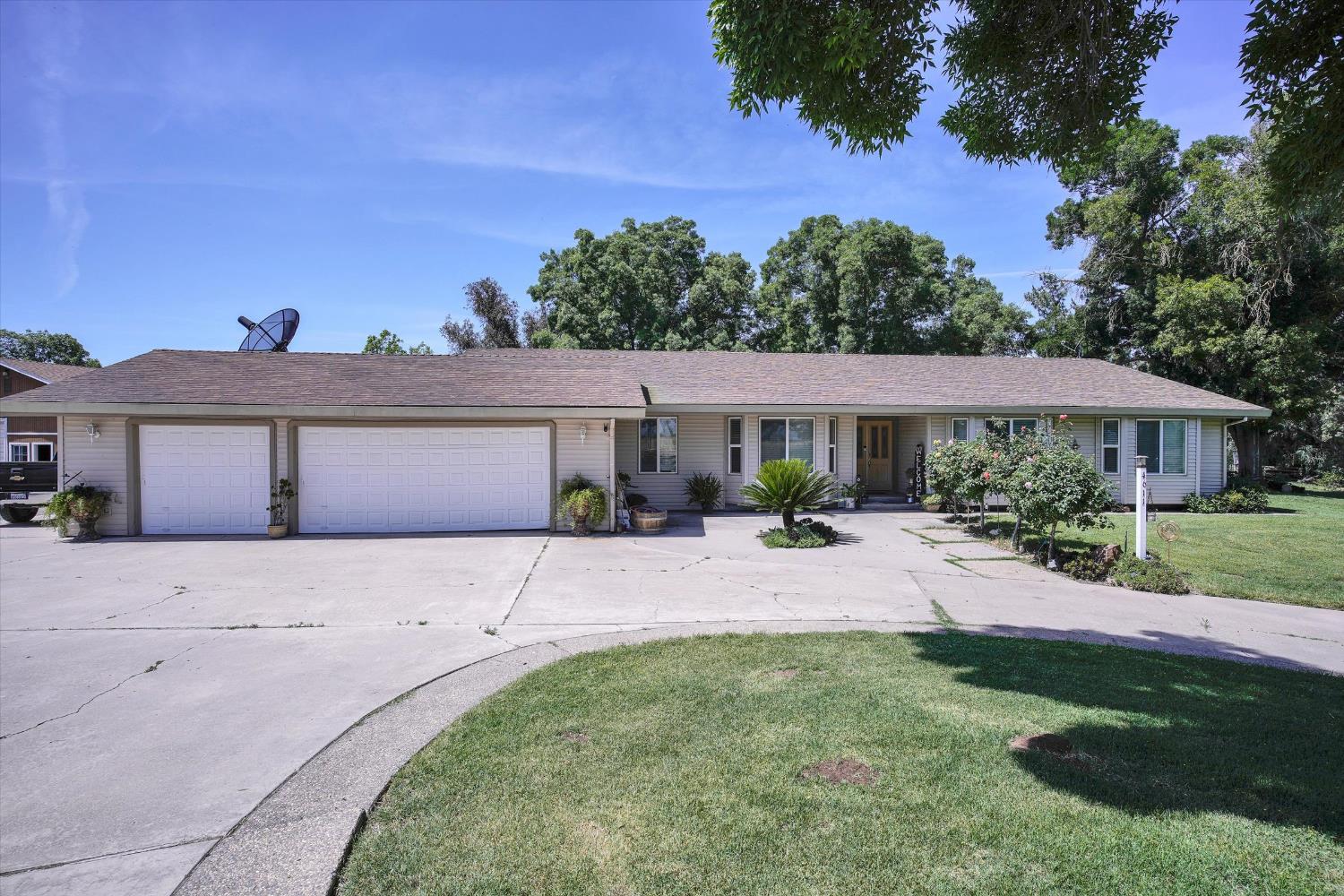 4611 Heather Hills Ln, Oakdale, CA 95361