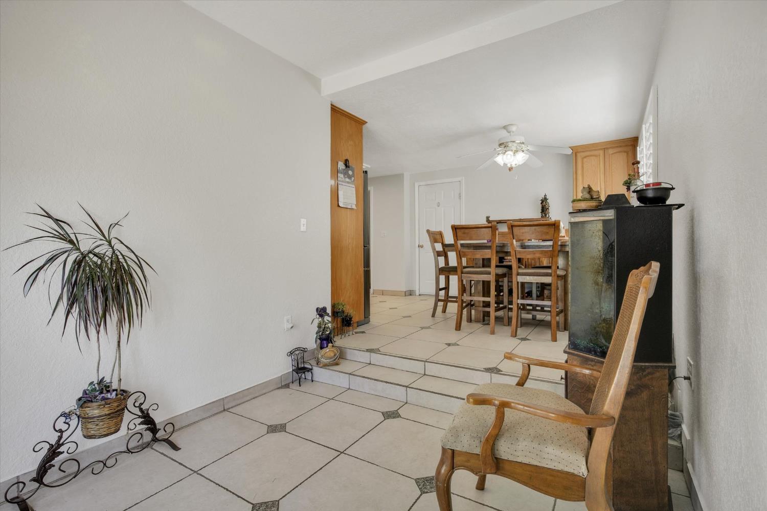4611 Heather Hills Ln, Oakdale, CA 95361