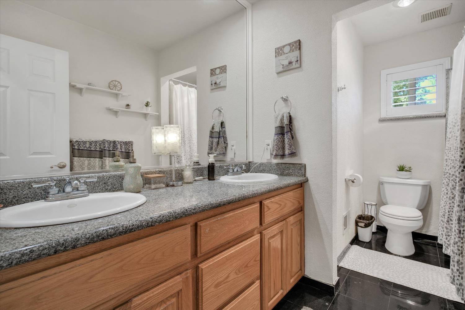4611 Heather Hills Ln, Oakdale, CA 95361