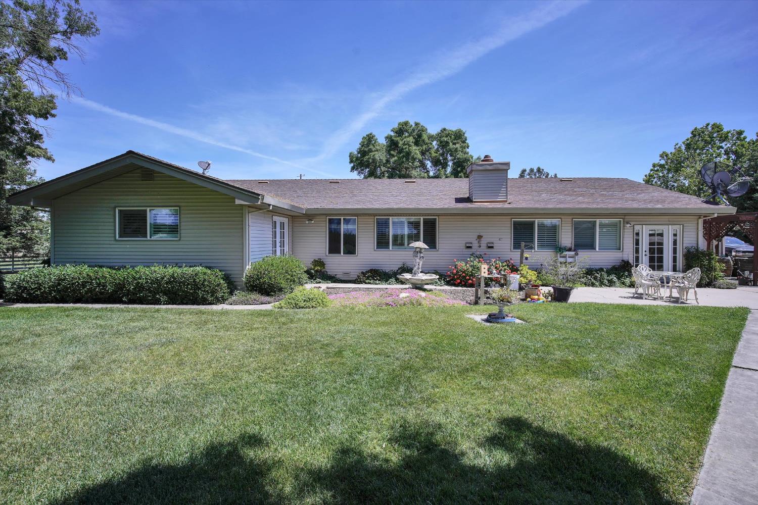 4611 Heather Hills Ln, Oakdale, CA 95361