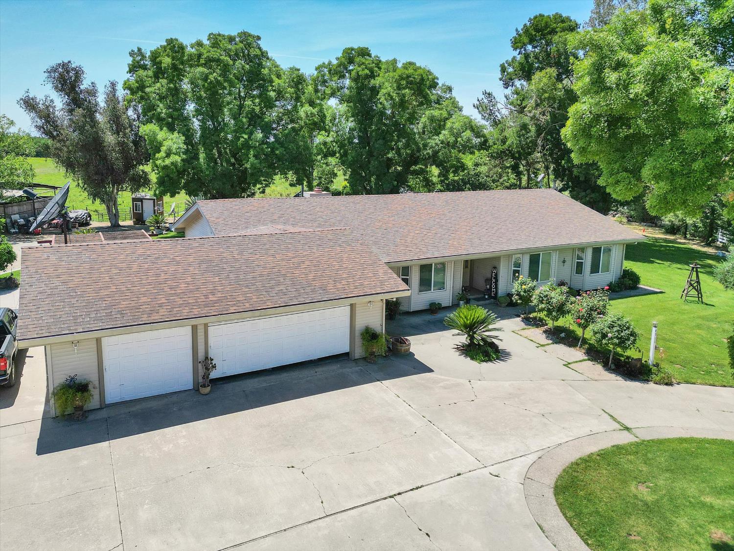 4611 Heather Hills Ln, Oakdale, CA 95361