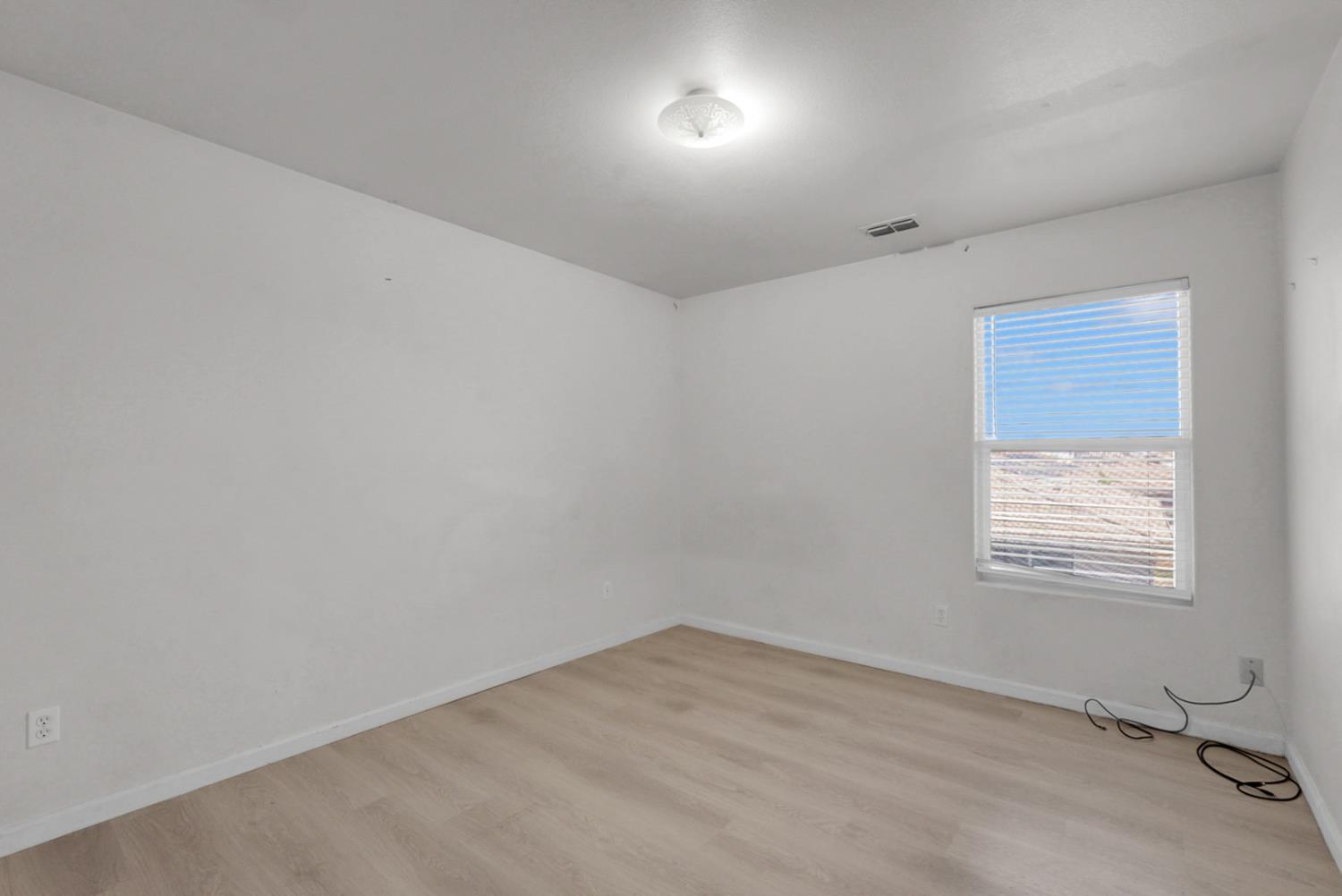 1412 Red Ribbons Ln, Manteca, CA 95337