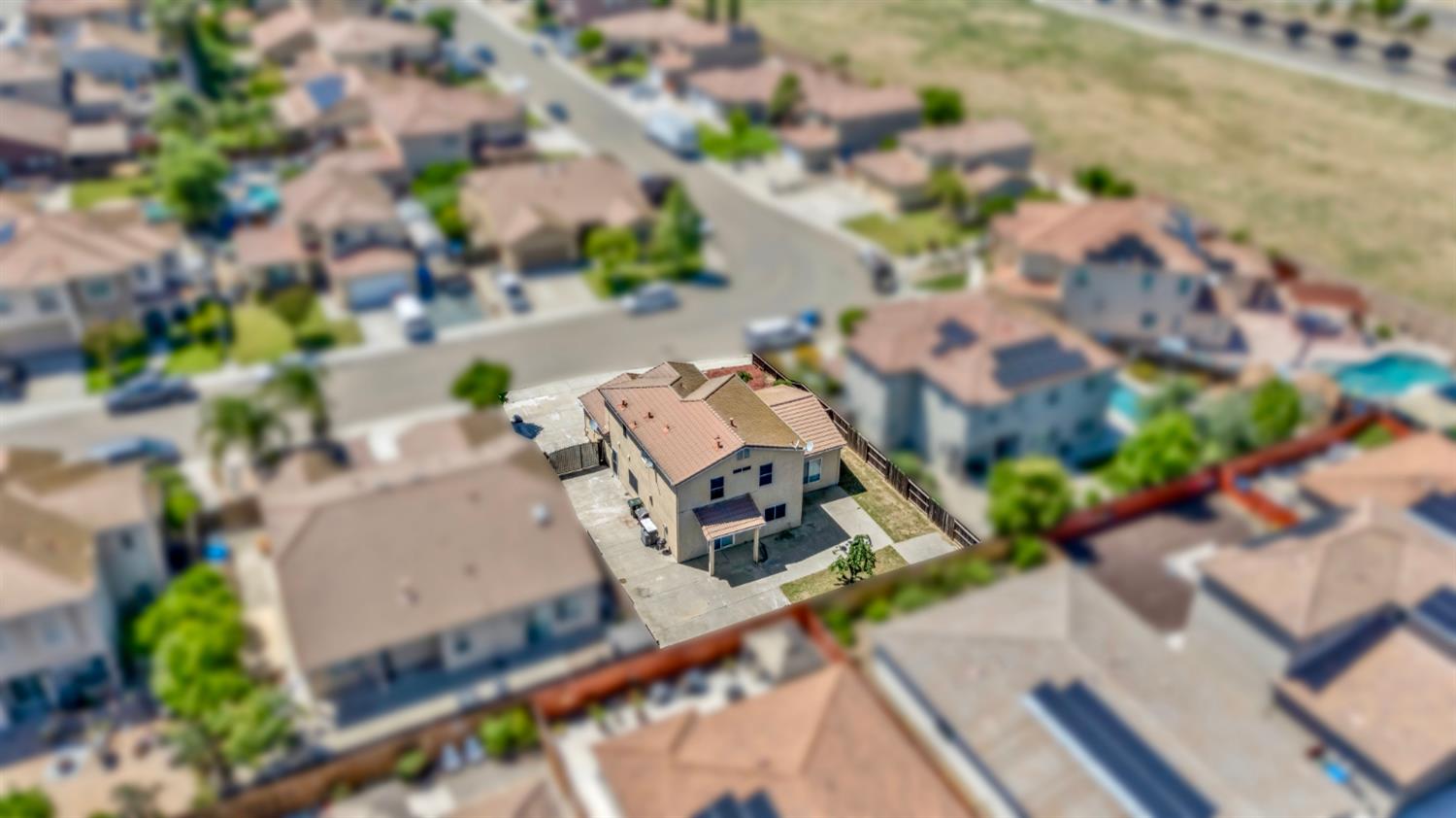 1412 Red Ribbons Ln, Manteca, CA 95337
