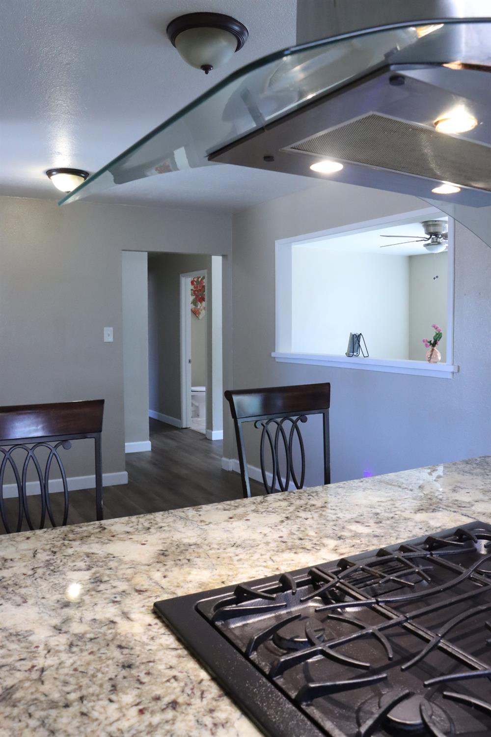 1820 Celeste Dr, Modesto, CA 95355