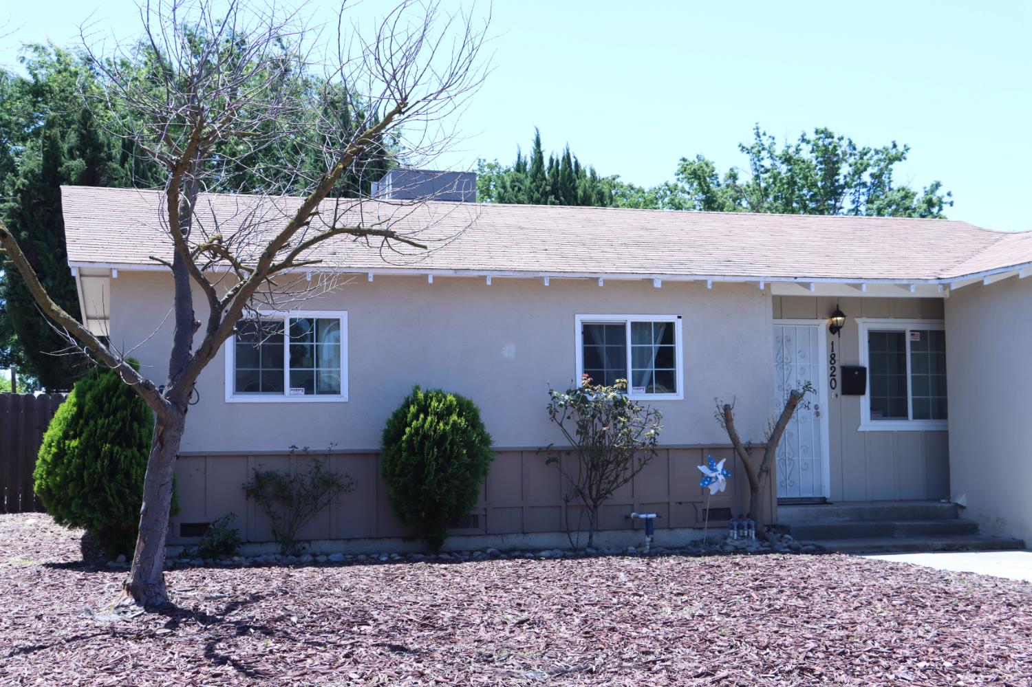 1820 Celeste Dr, Modesto, CA 95355