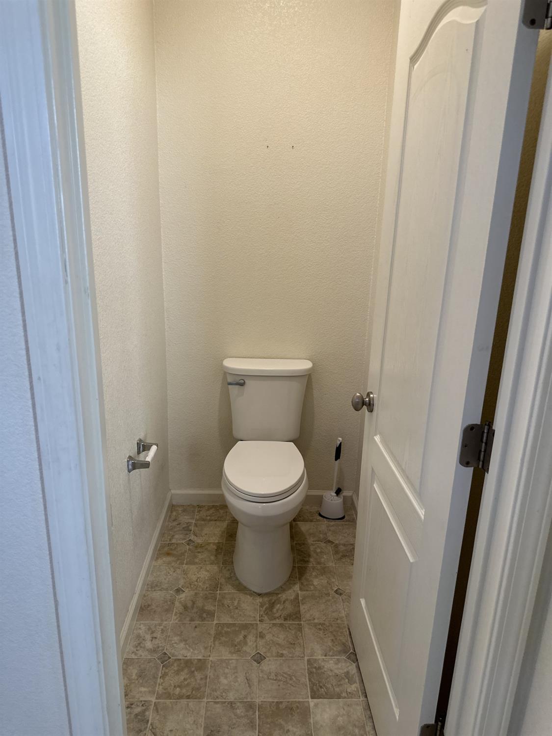 2201 Driftwood Park Dr, Modesto, CA 95355