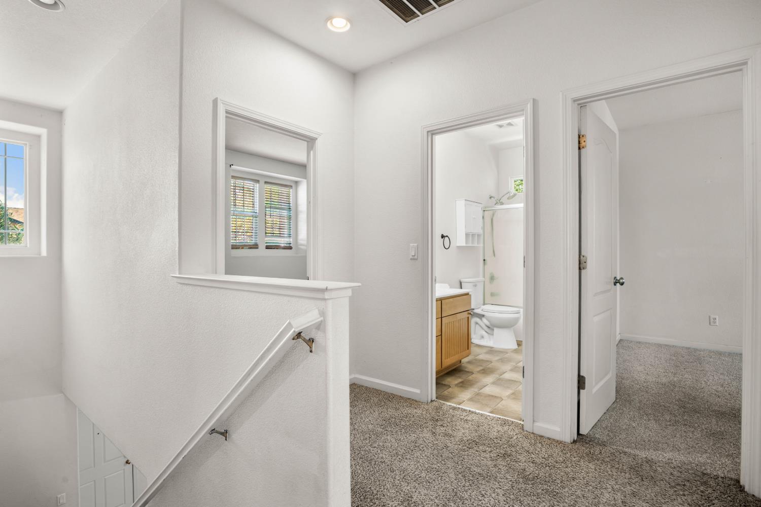 2201 Driftwood Park Dr, Modesto, CA 95355