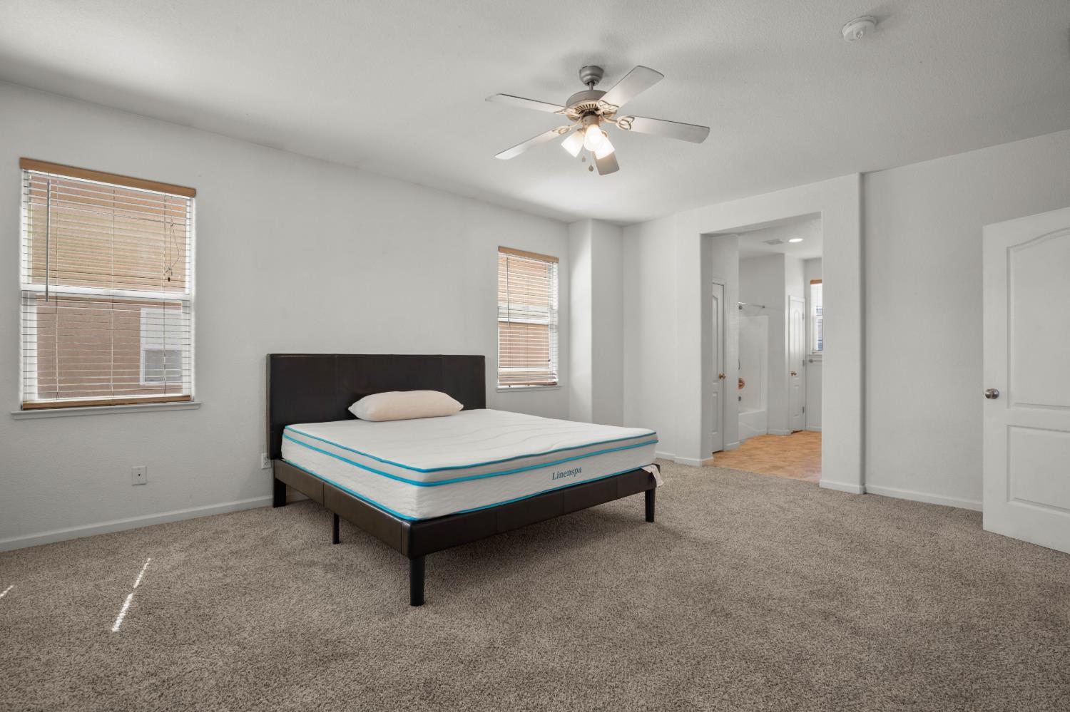 2201 Driftwood Park Dr, Modesto, CA 95355