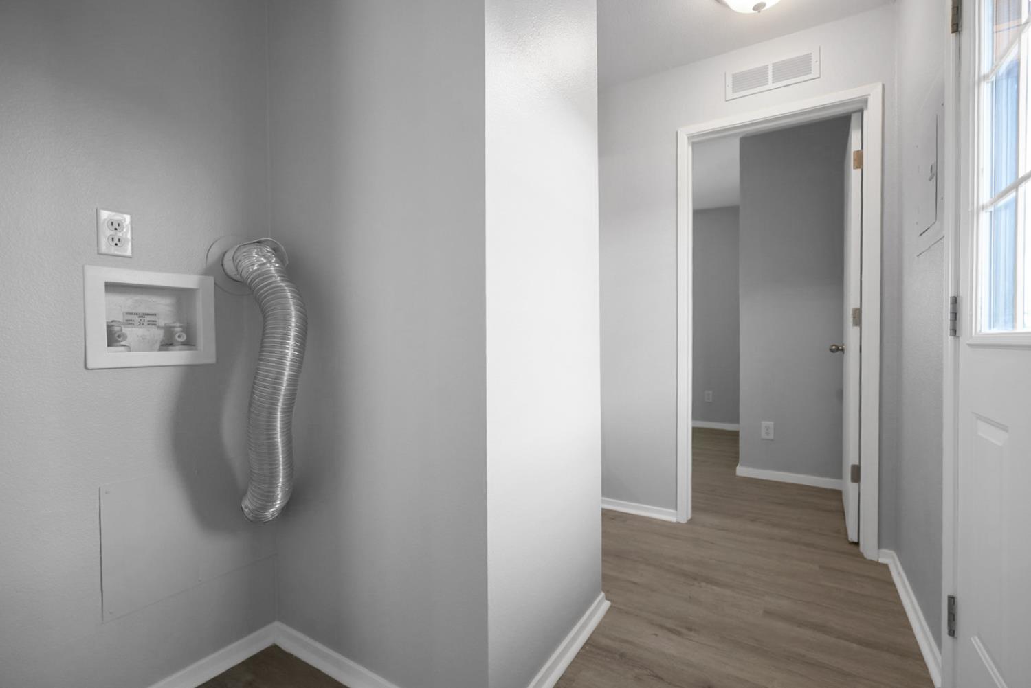 555 Moffat Blvd #33, Manteca, CA 95336