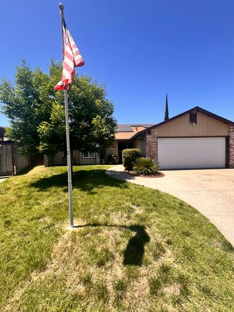 6104 Chickasaw Ct, Manteca, CA 95336