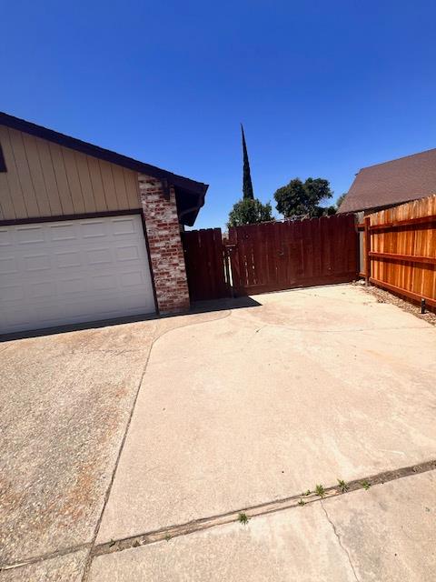 6104 Chickasaw Ct, Manteca, CA 95336
