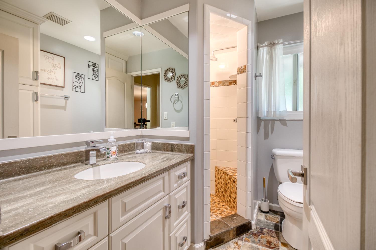 3313 Mansfield Ln, Modesto, CA 95350