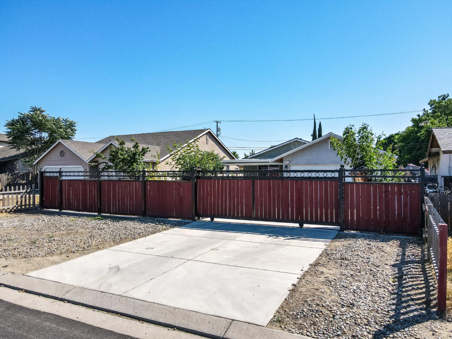 5467 9th St, Keyes, CA 95328