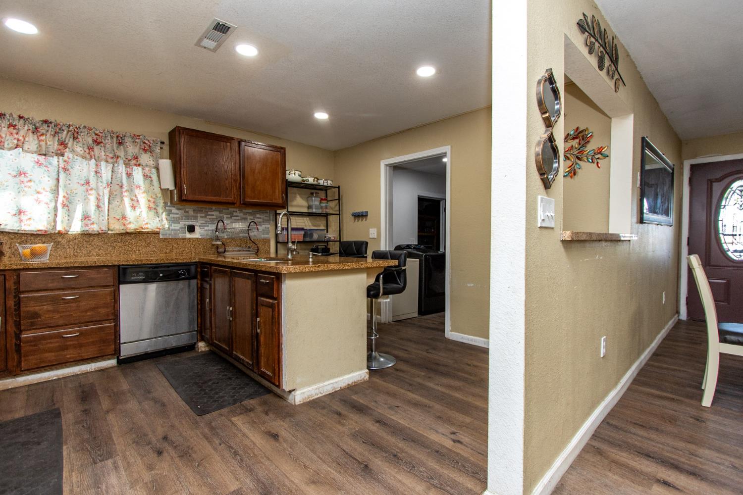 5467 9th St, Keyes, CA 95328