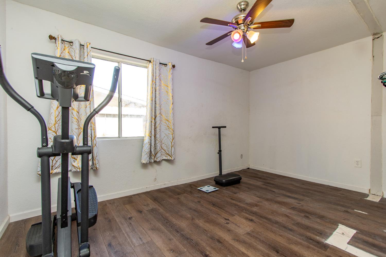 5467 9th St, Keyes, CA 95328