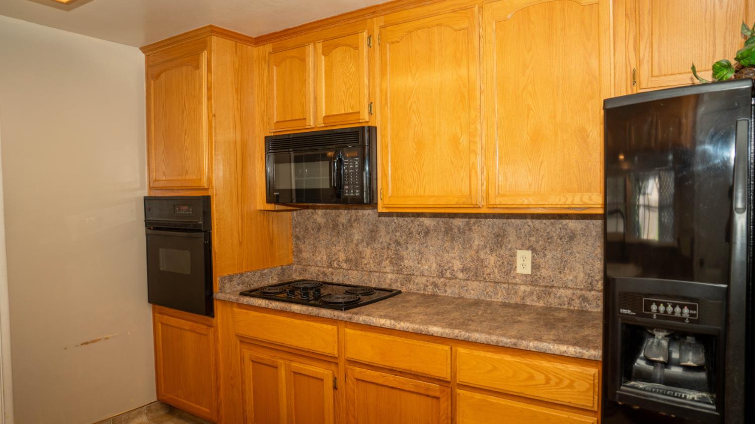 2184 Linden St, Atwater, CA 95301