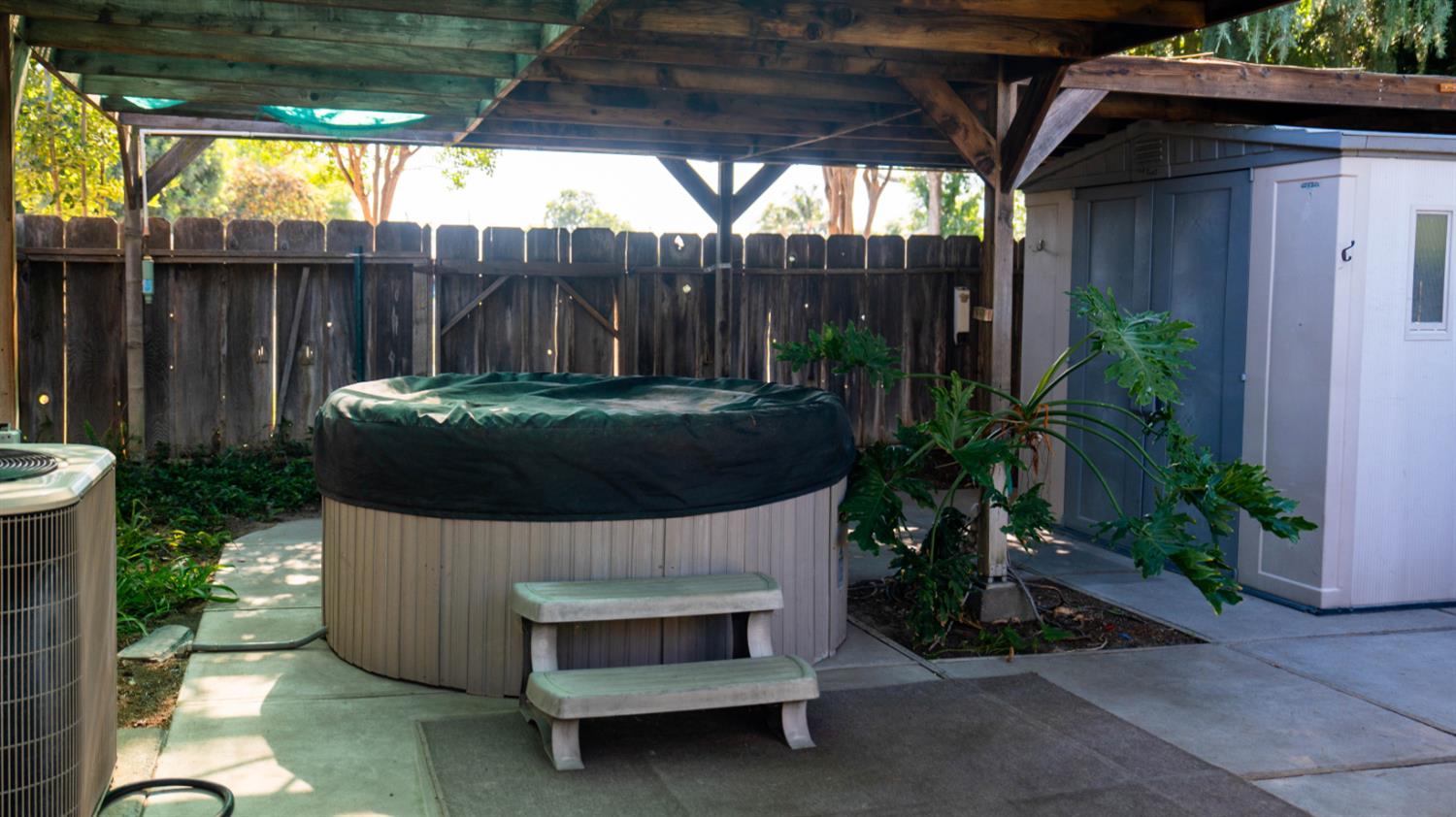2184 Linden St, Atwater, CA 95301