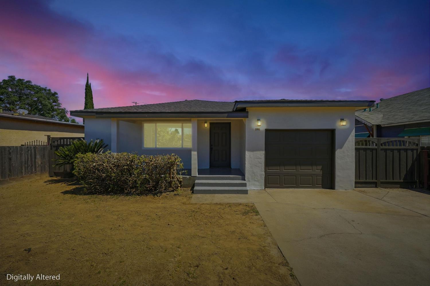 201 Barozzi Ave, Modesto, CA 95351