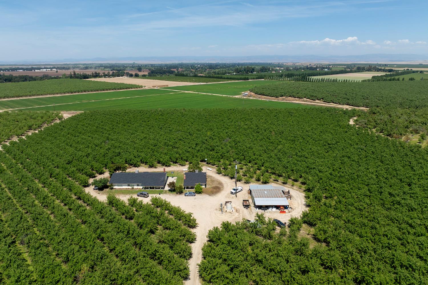 11716 11714 Amsterdam Rd, Winton, CA 95388
