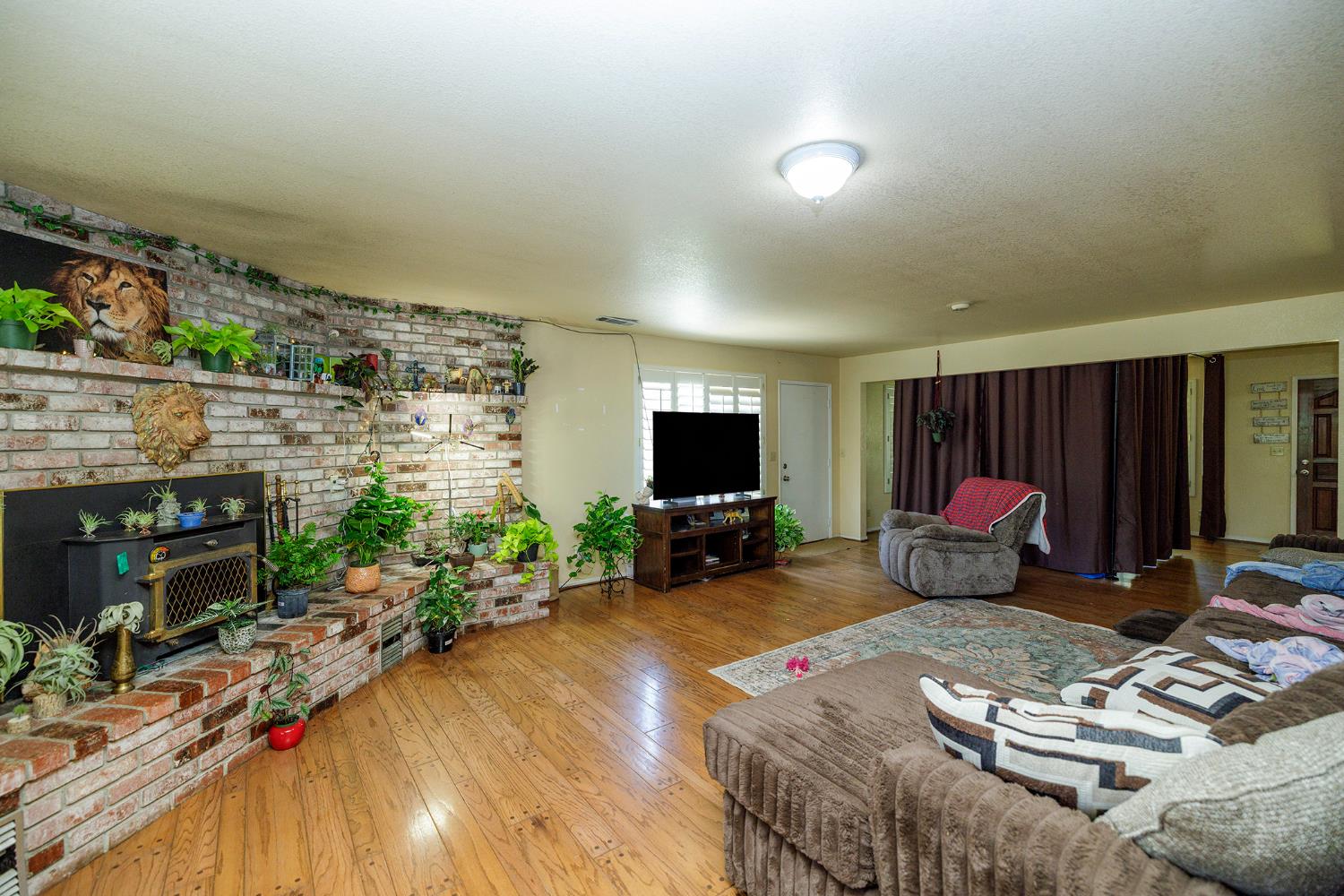 11716 11714 Amsterdam Rd, Winton, CA 95388