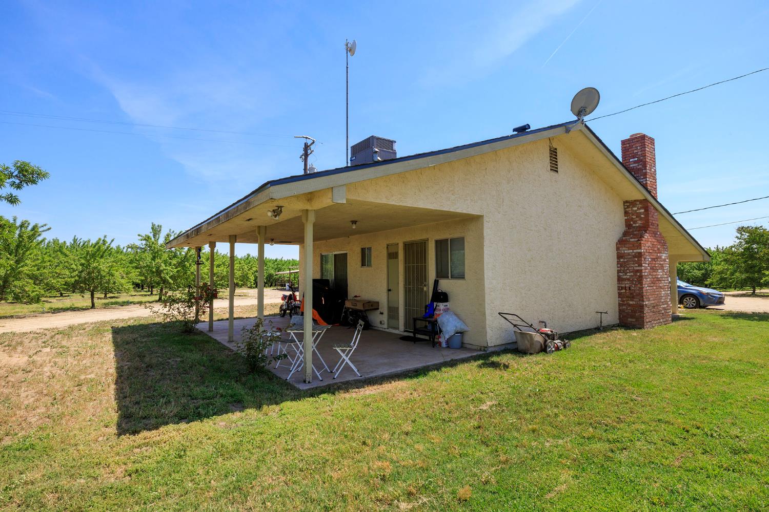 11716 11714 Amsterdam Rd, Winton, CA 95388
