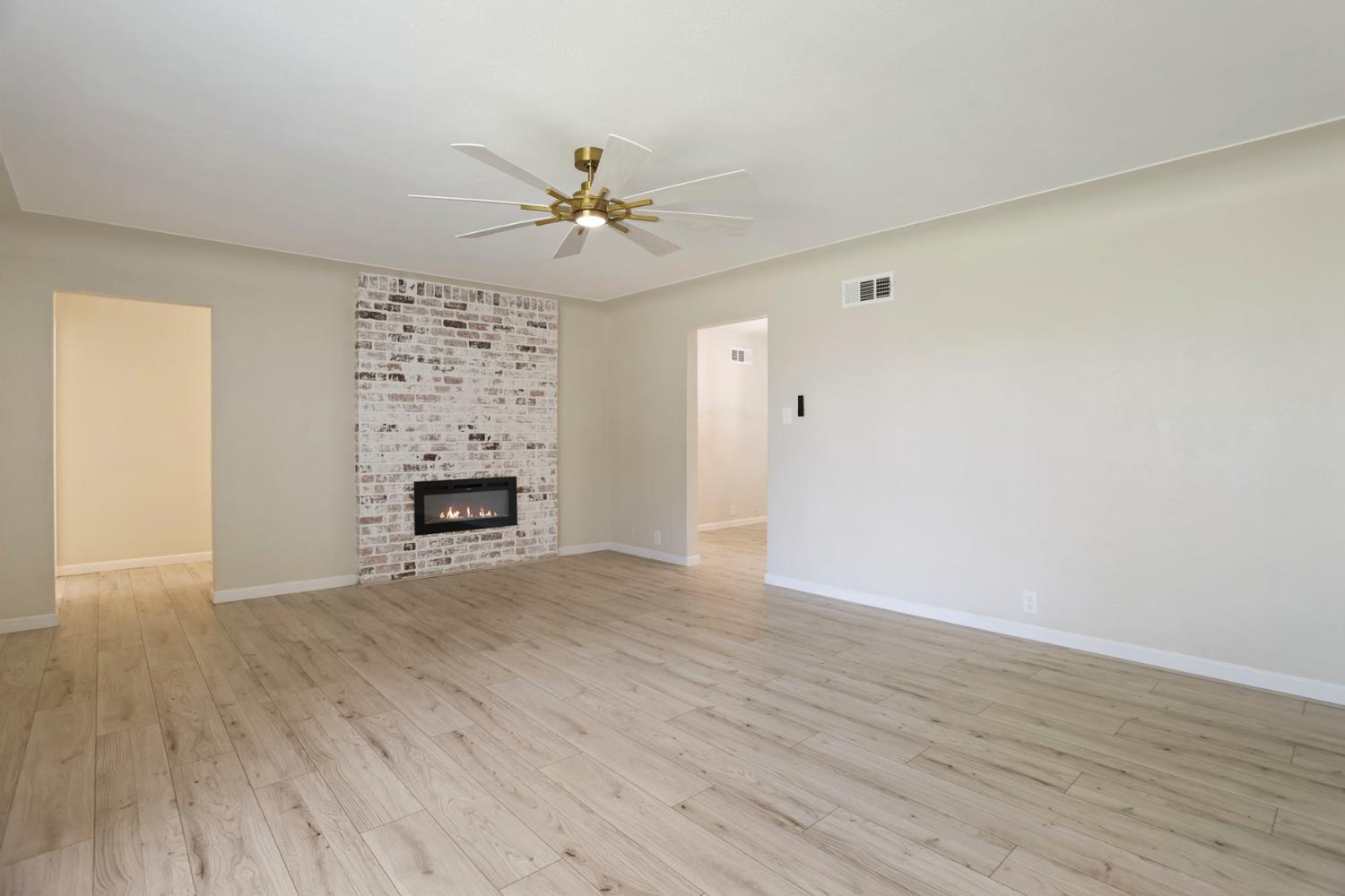 1113 Sutter St, Manteca, CA 95336