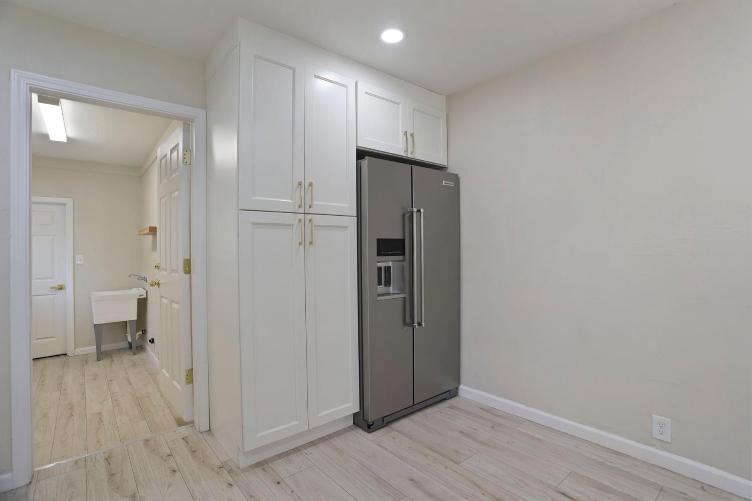 1113 Sutter St, Manteca, CA 95336