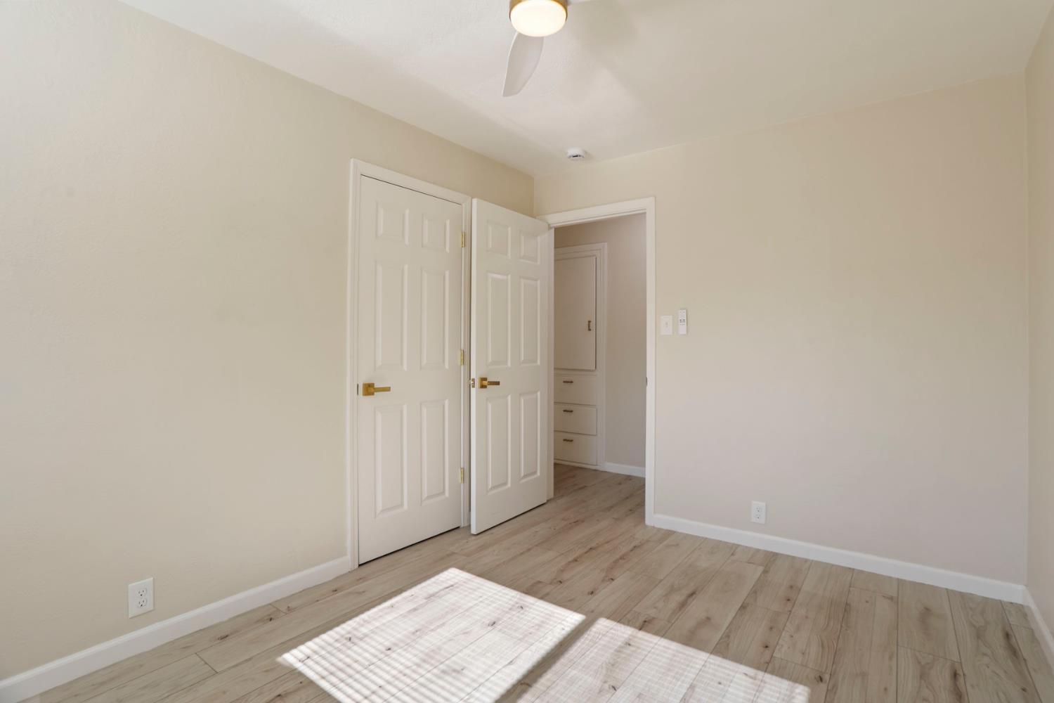 1113 Sutter St, Manteca, CA 95336