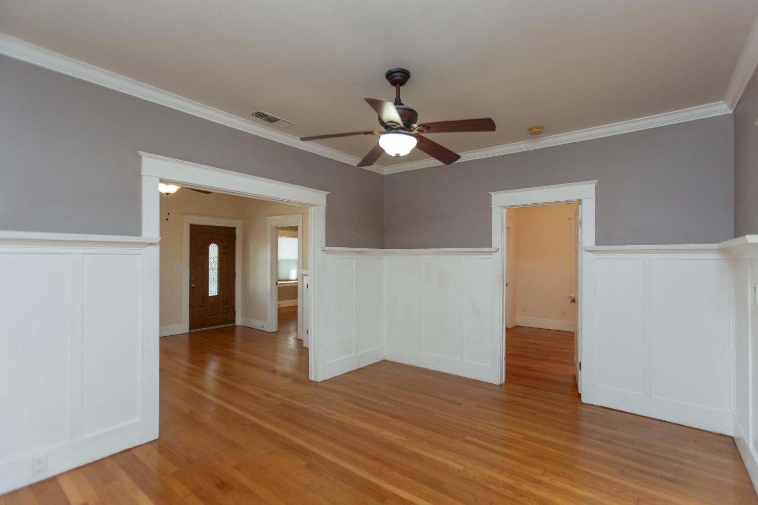 1027 W 21st St, Merced, CA 95340
