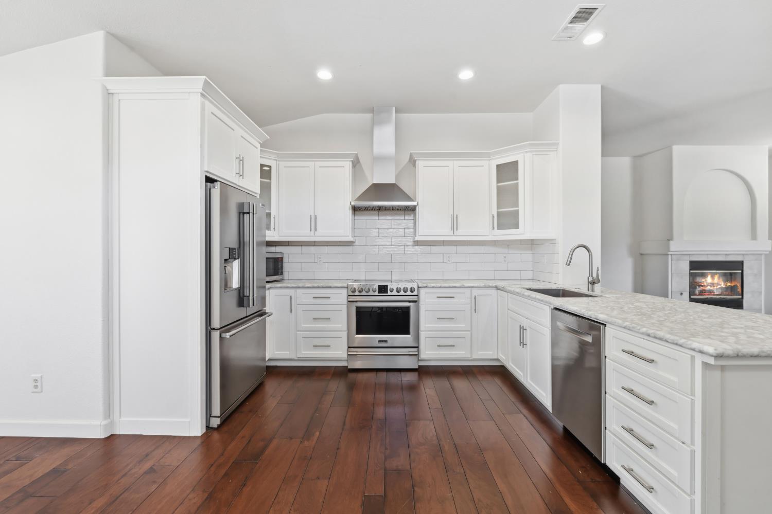 2700 Tradition Way, Modesto, CA 95355