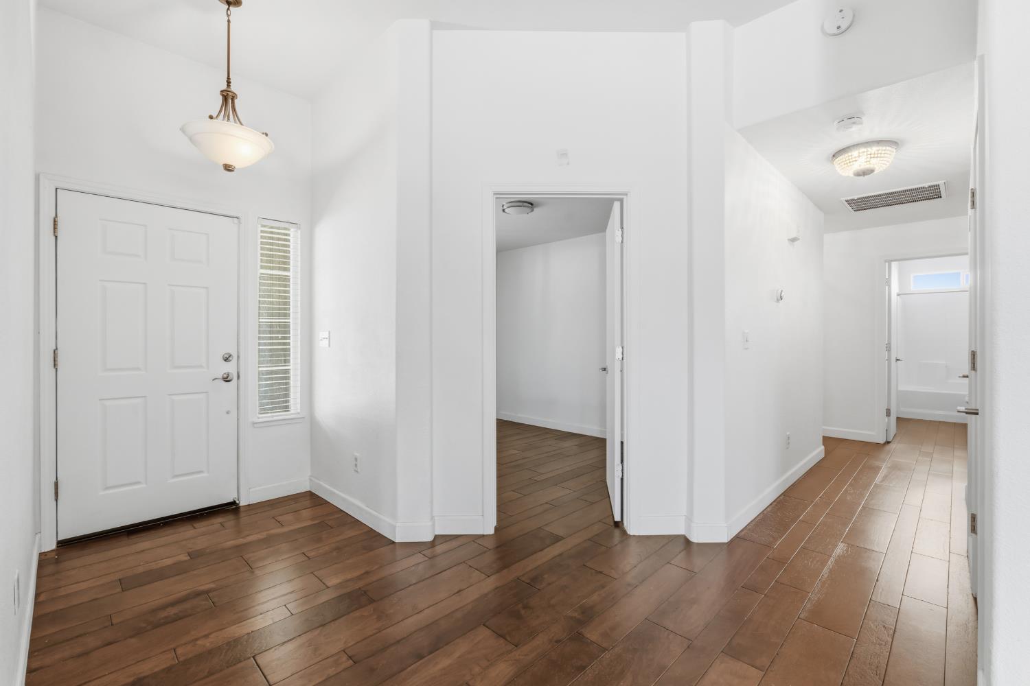 2700 Tradition Way, Modesto, CA 95355