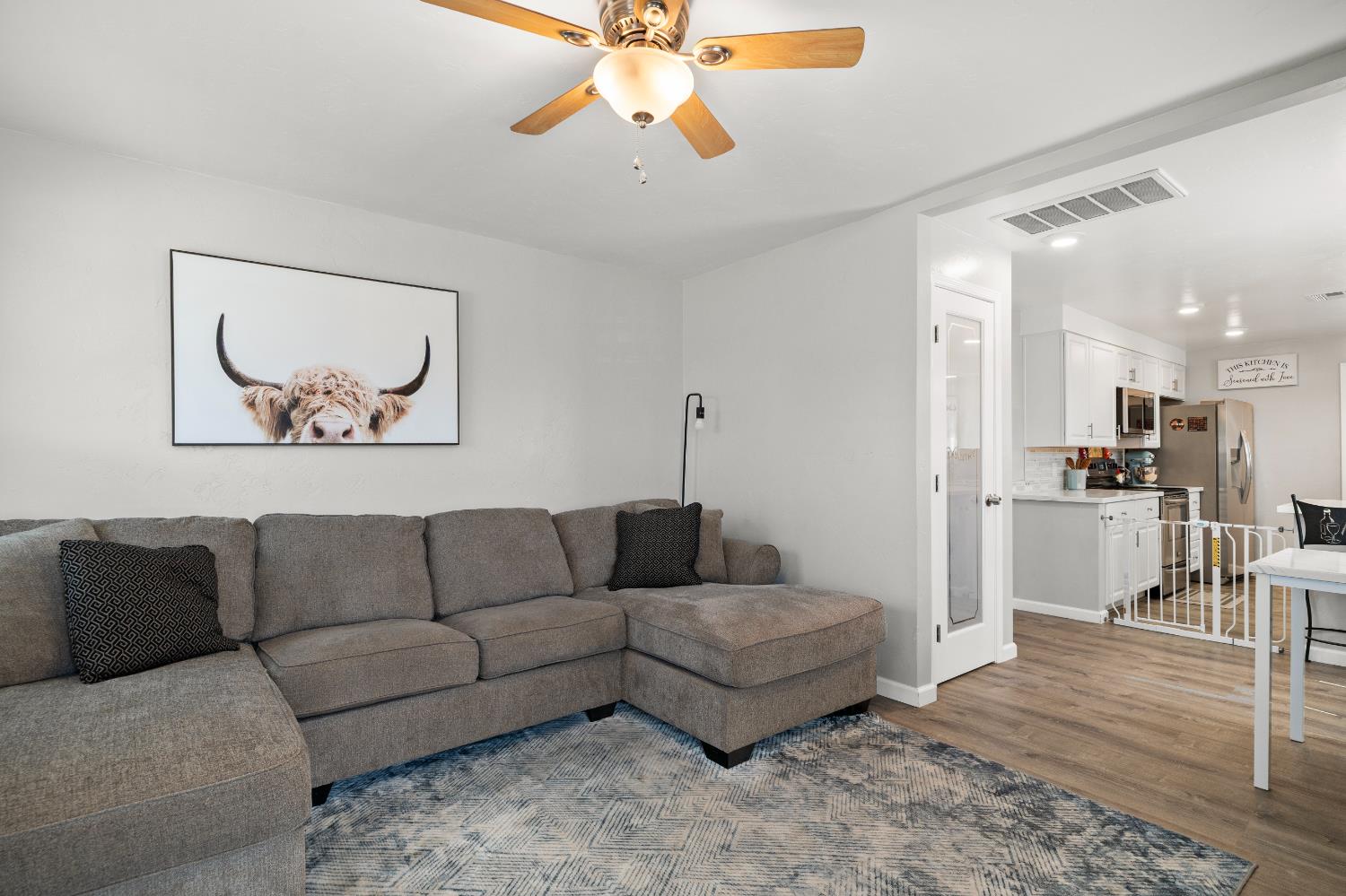 3761 Arizona Ave, Riverbank, CA 95367
