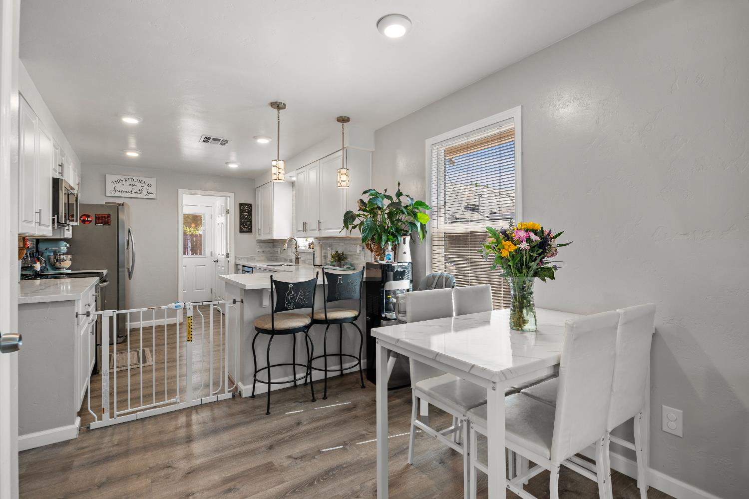 3761 Arizona Ave, Riverbank, CA 95367