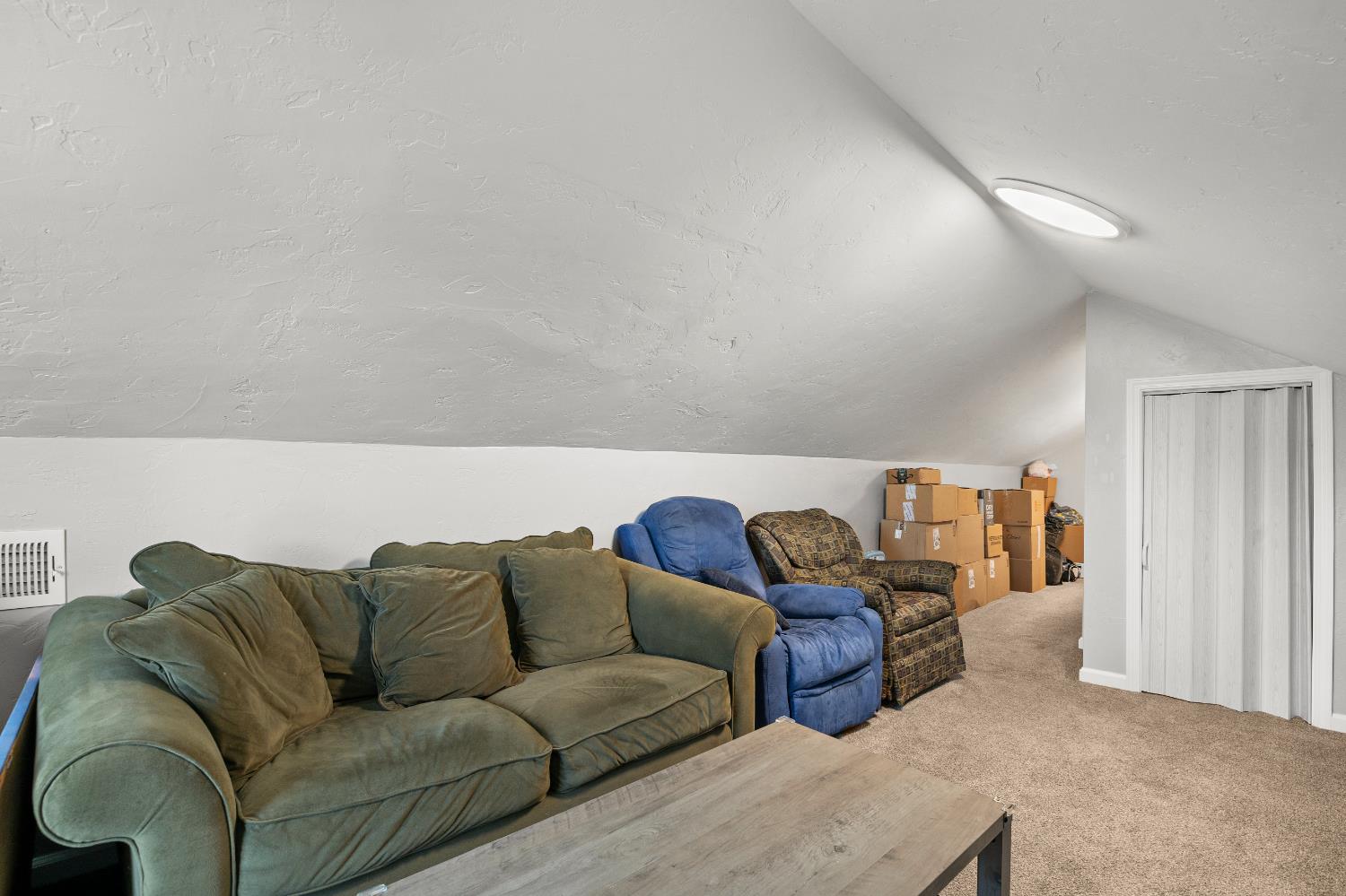 3761 Arizona Ave, Riverbank, CA 95367