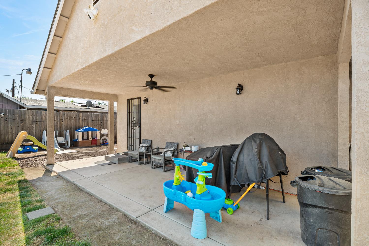 3761 Arizona Ave, Riverbank, CA 95367