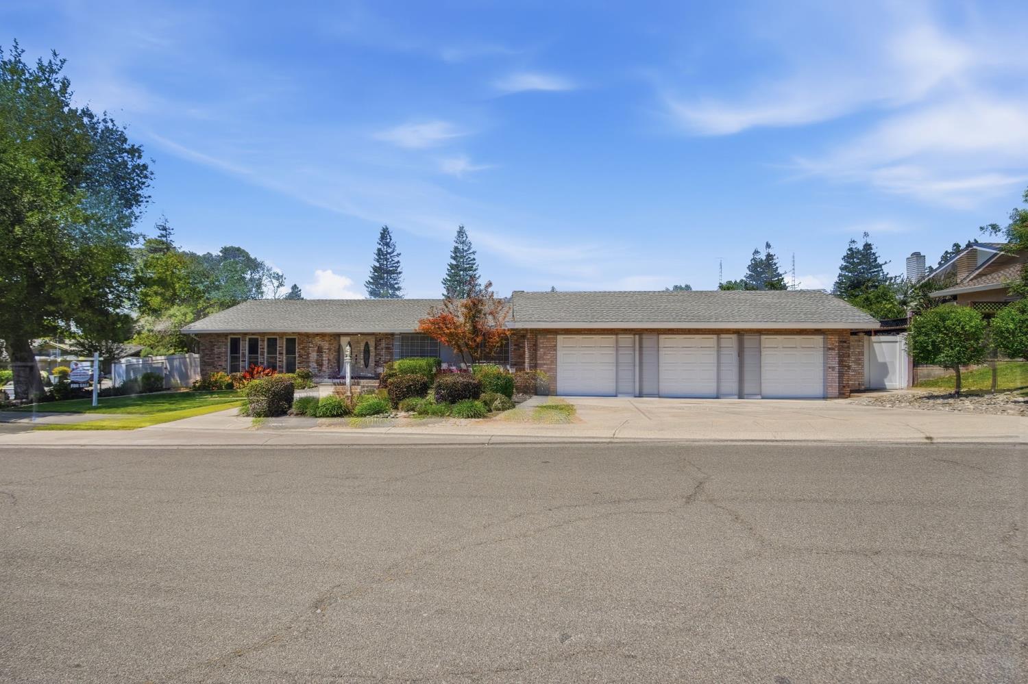 6701 Arrowwood Dr, Riverbank, CA 95367