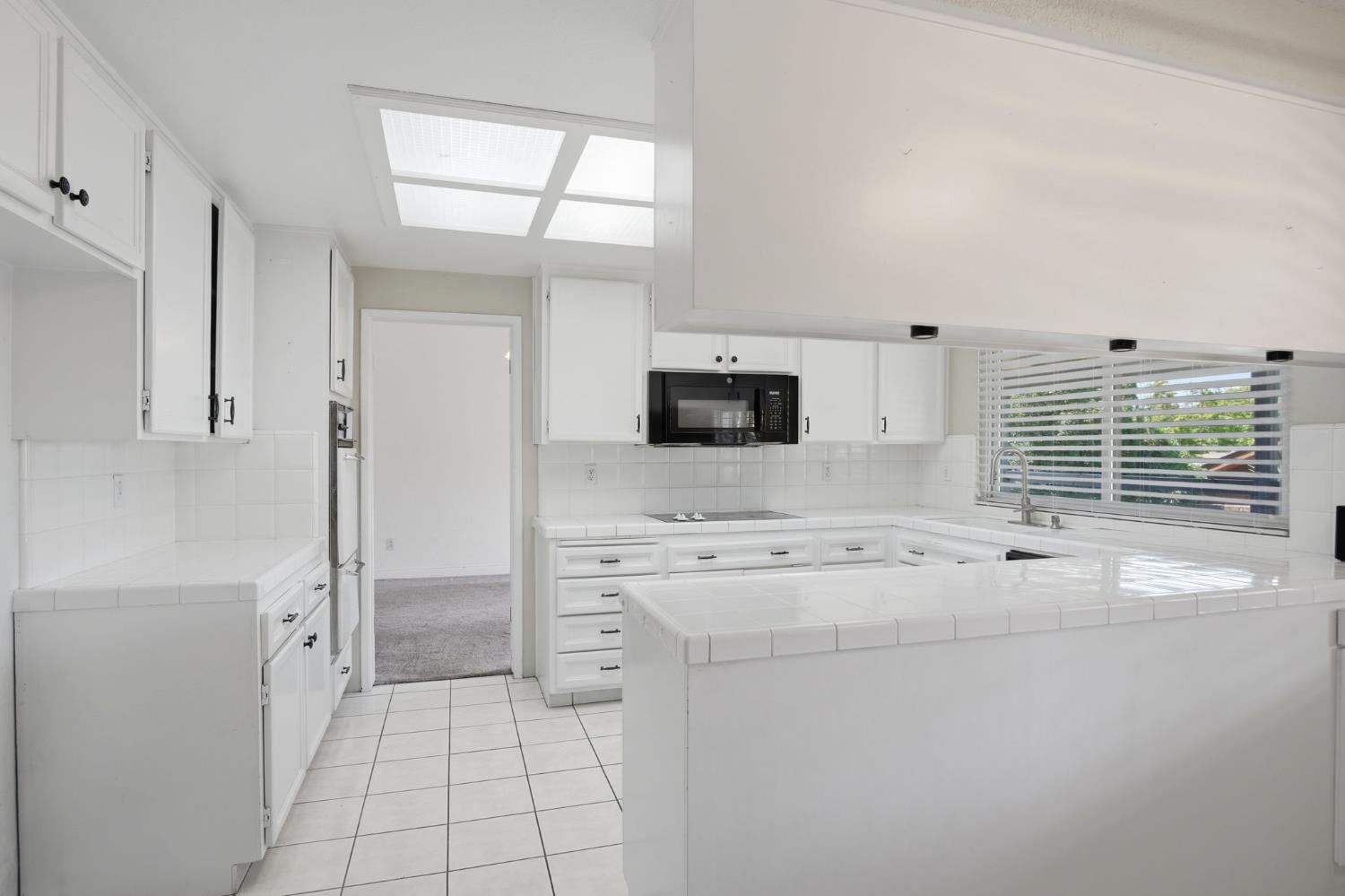 6701 Arrowwood Dr, Riverbank, CA 95367
