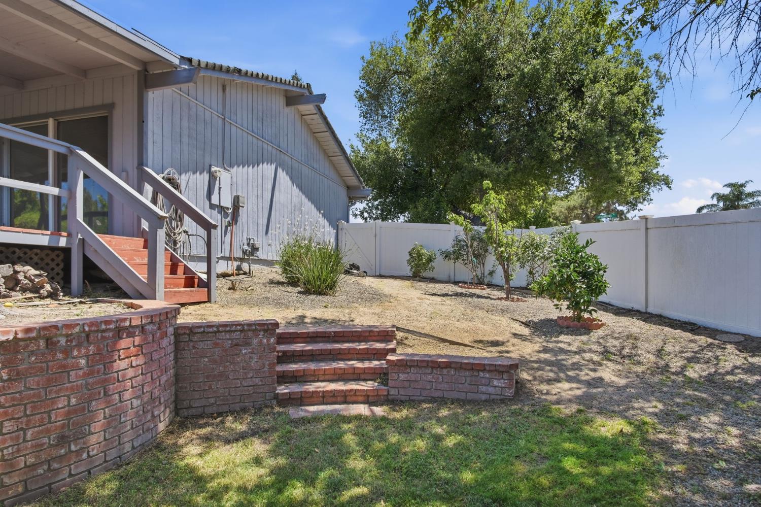 6701 Arrowwood Dr, Riverbank, CA 95367
