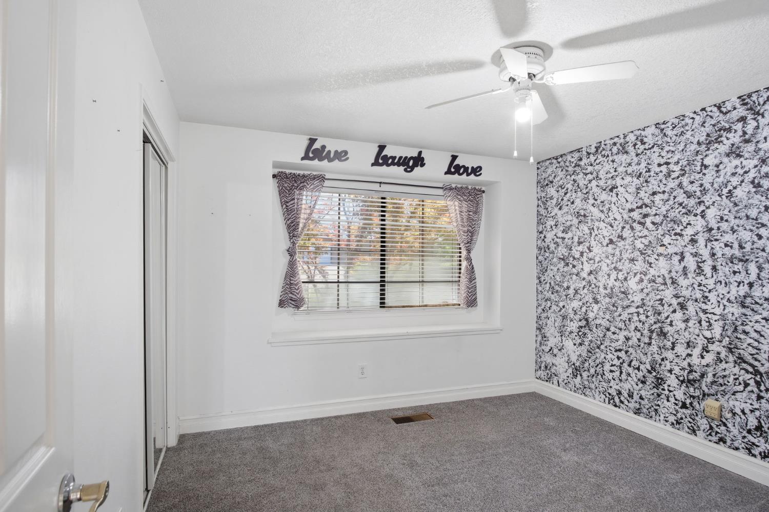 6701 Arrowwood Dr, Riverbank, CA 95367
