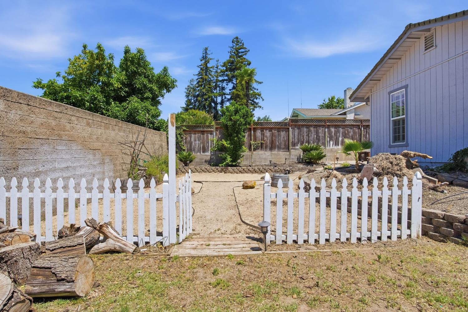 6701 Arrowwood Dr, Riverbank, CA 95367