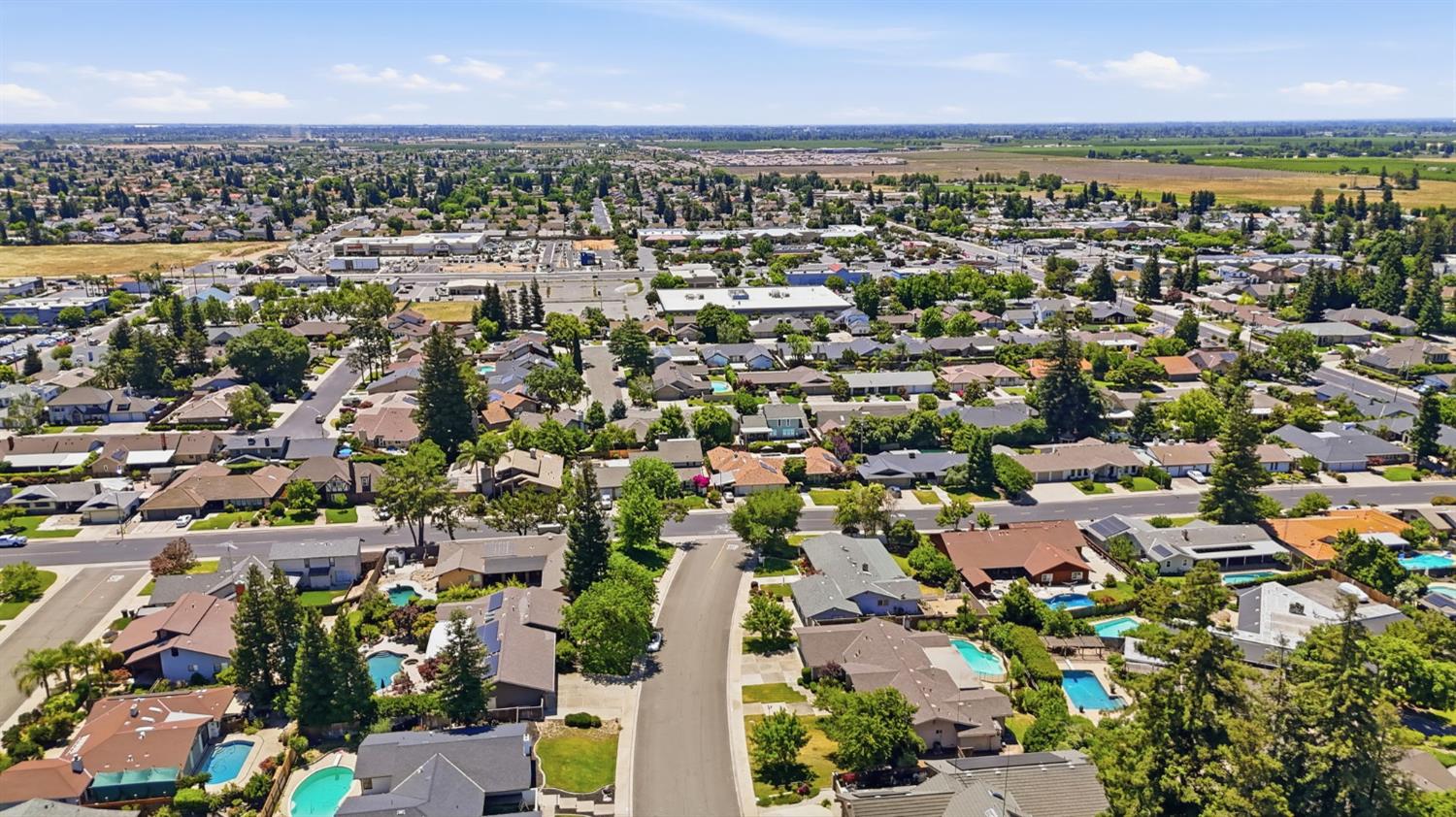 6701 Arrowwood Dr, Riverbank, CA 95367