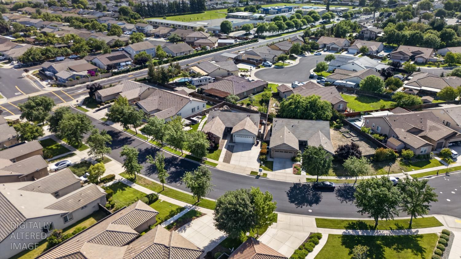 1917 NW Thomas Taylor Dr, Hughson, CA 95326