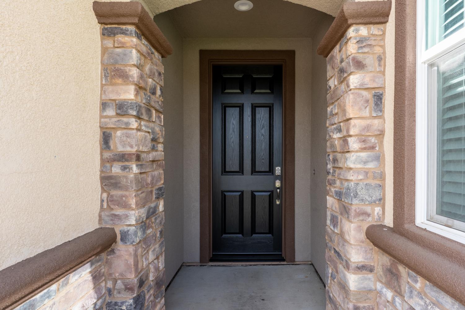 636 Lamoglia St, Los Banos, CA 93635