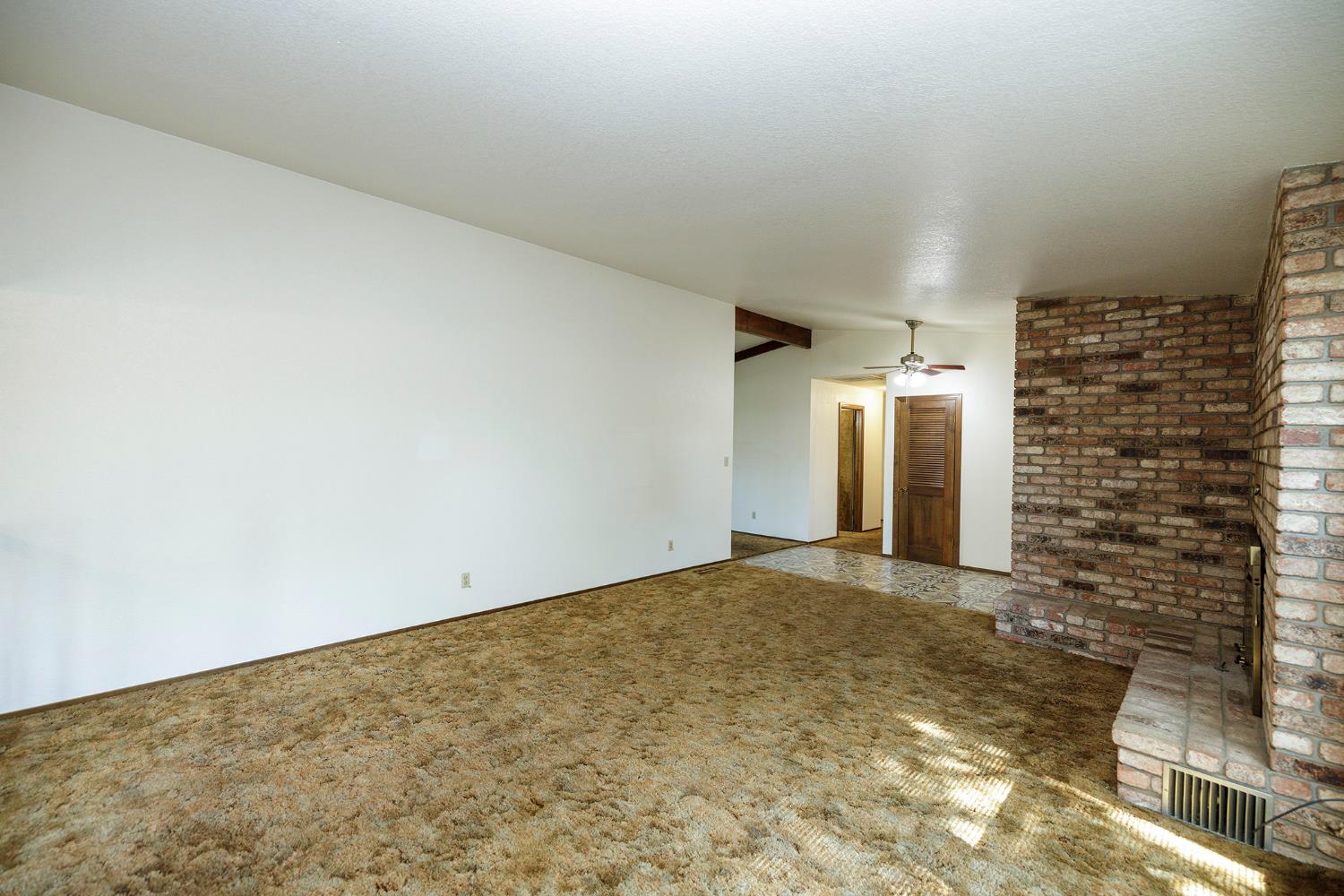 1009 Riesling Dr, Modesto, CA 95351