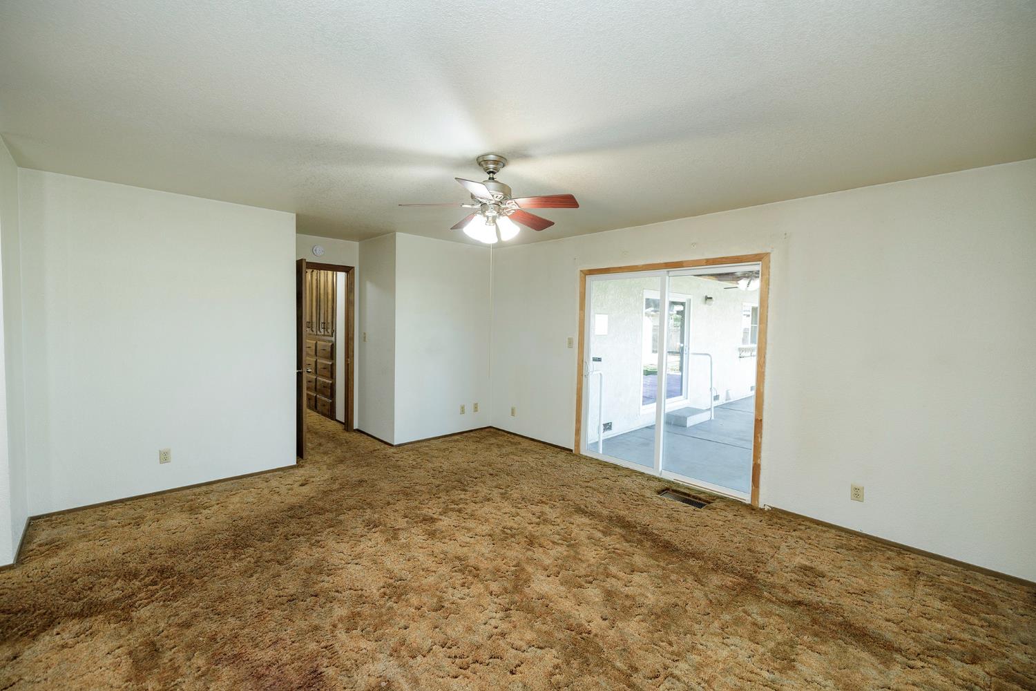 1009 Riesling Dr, Modesto, CA 95351